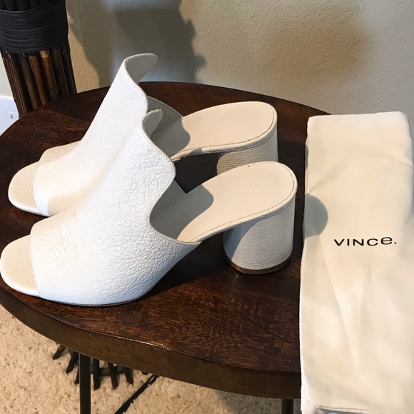 VINCE TANAY CRINKLED PATENT LEATHER MULE, SZ 9.5 - Picture 3 of 8